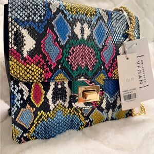 Vegan Multicolor Snake-Print Crossbody Bag with Gold Chain
